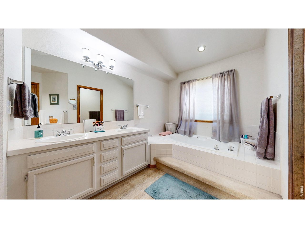 1802 Silvergate Road Fort Collins, CO 80526 - Photo 16 of 50 Luxury primary bath
