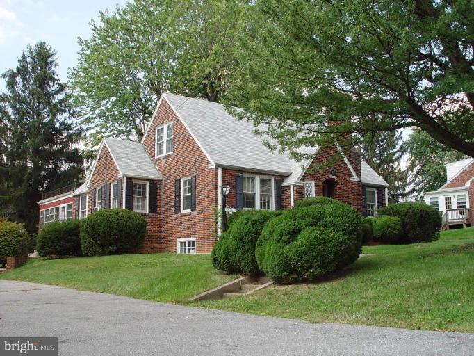 25624 Ridge Road Damascus, MD 20872 - Photo 3 of 22 Exterior #3