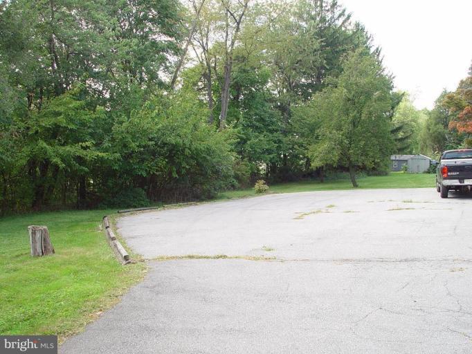25624 Ridge Road Damascus, MD 20872 - Photo 22 of 22 Parking for 10+ cars
