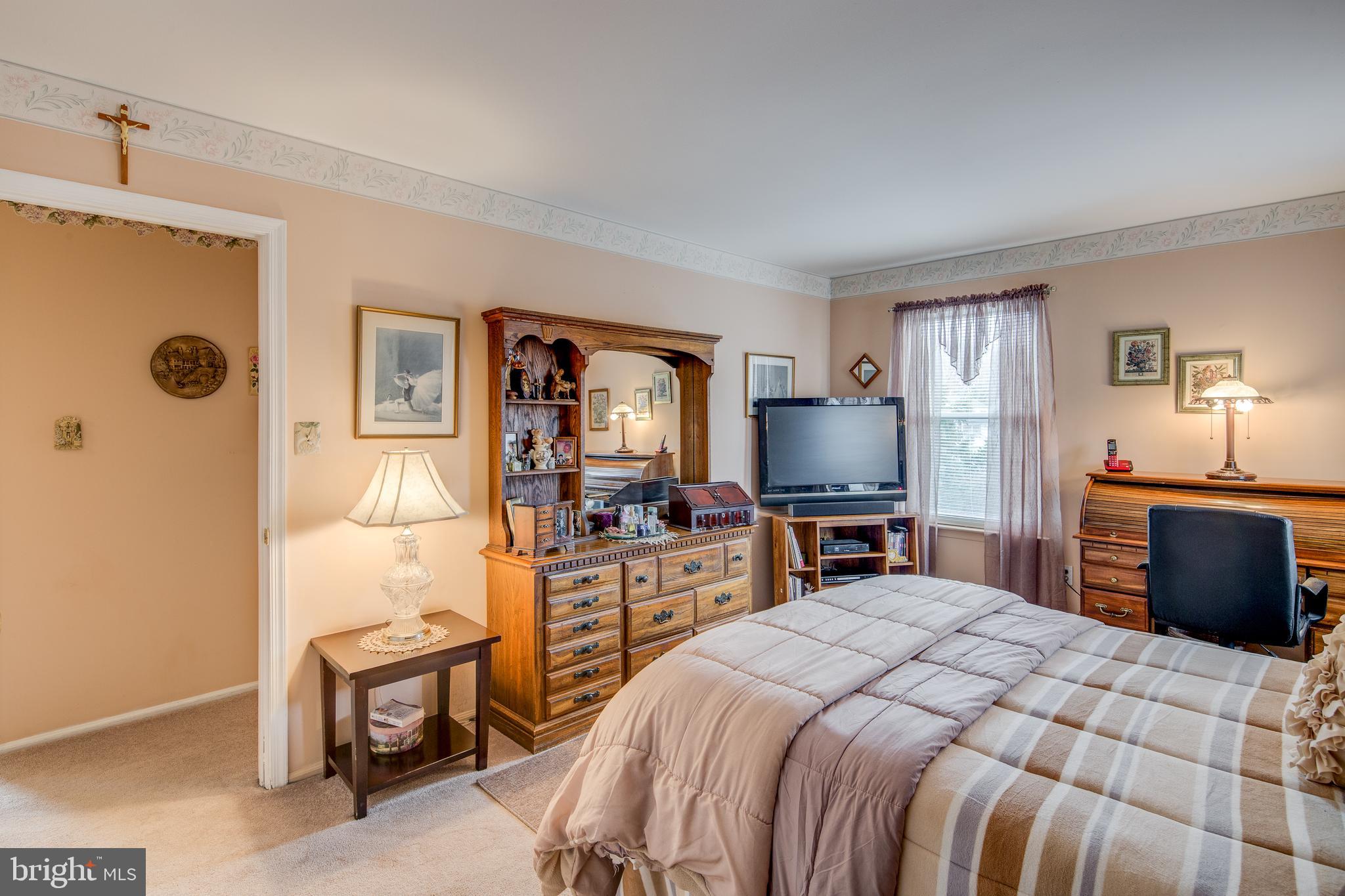 63 Longhurst Road Marlton, NJ 08053 - Photo 17 of 27