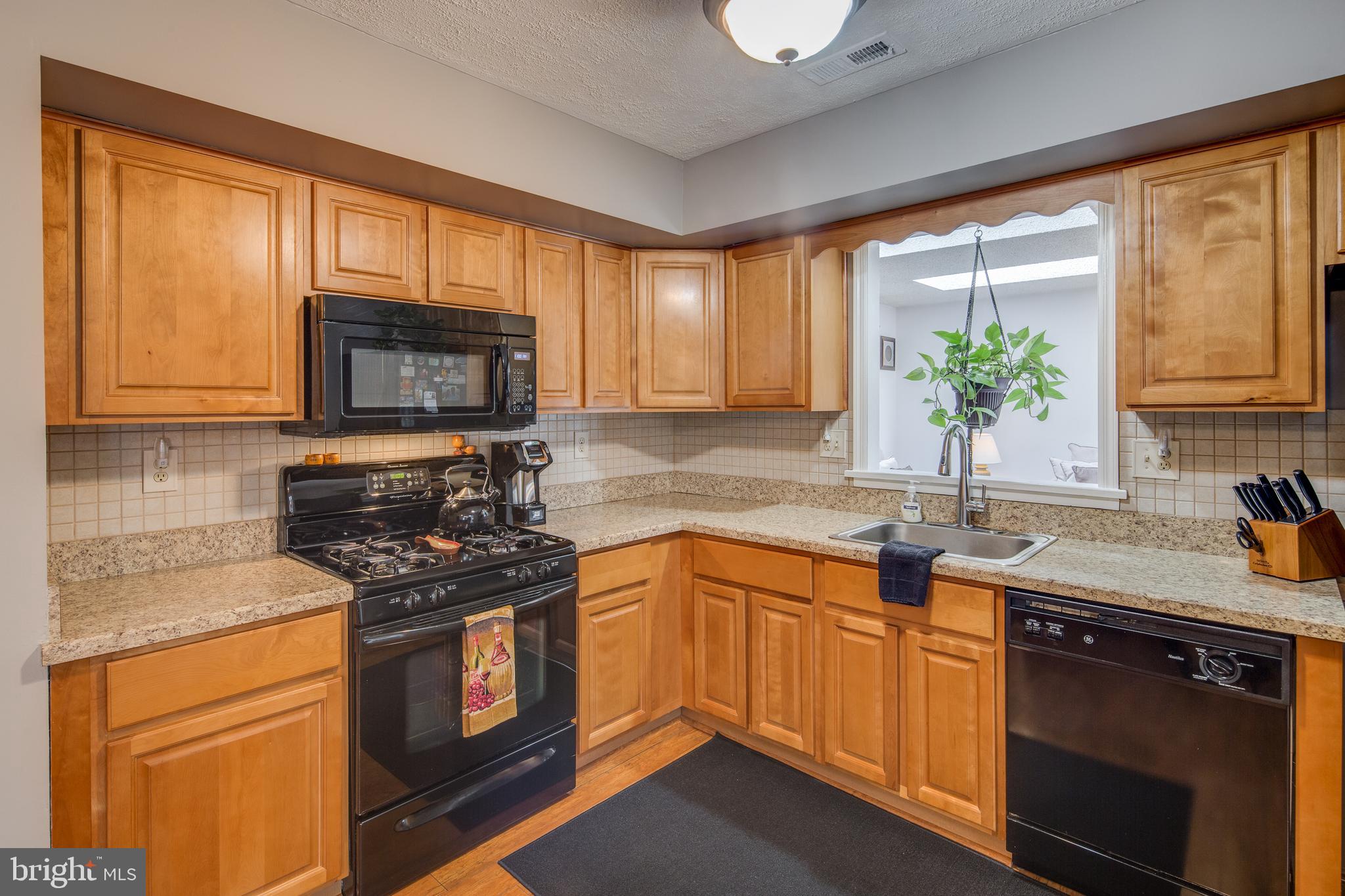 63 Longhurst Road Marlton, NJ 08053 - Photo 8 of 27