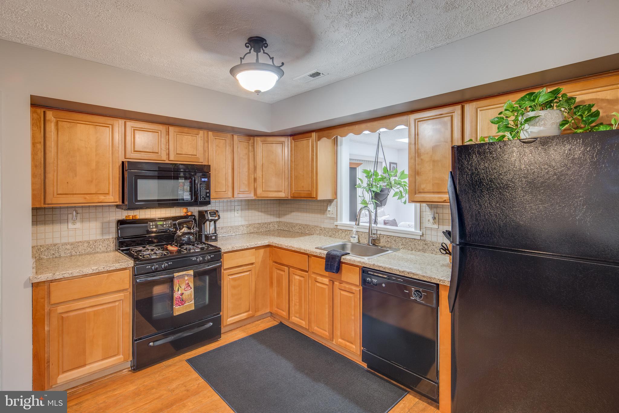 63 Longhurst Road Marlton, NJ 08053 - Photo 9 of 27