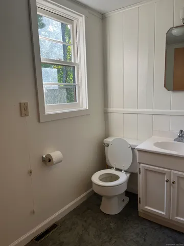 $2,800 | 103 Pequotsepos Road, Stonington, CT 06355