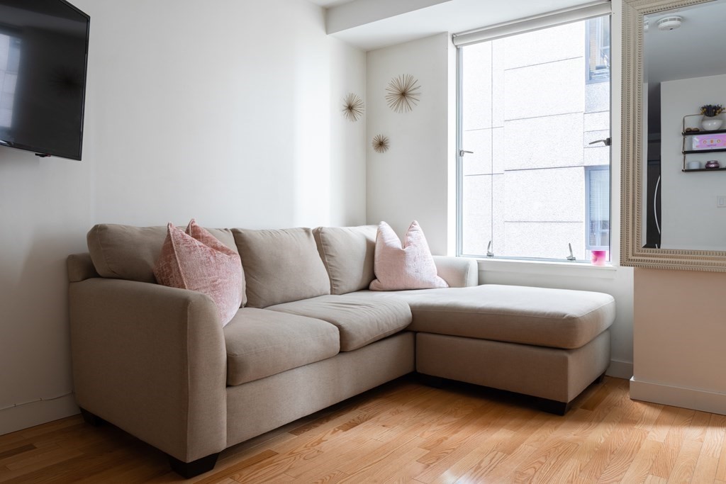 80 Broad Street, Unit 505 Boston, MA 02110 - Photo 4 of 18