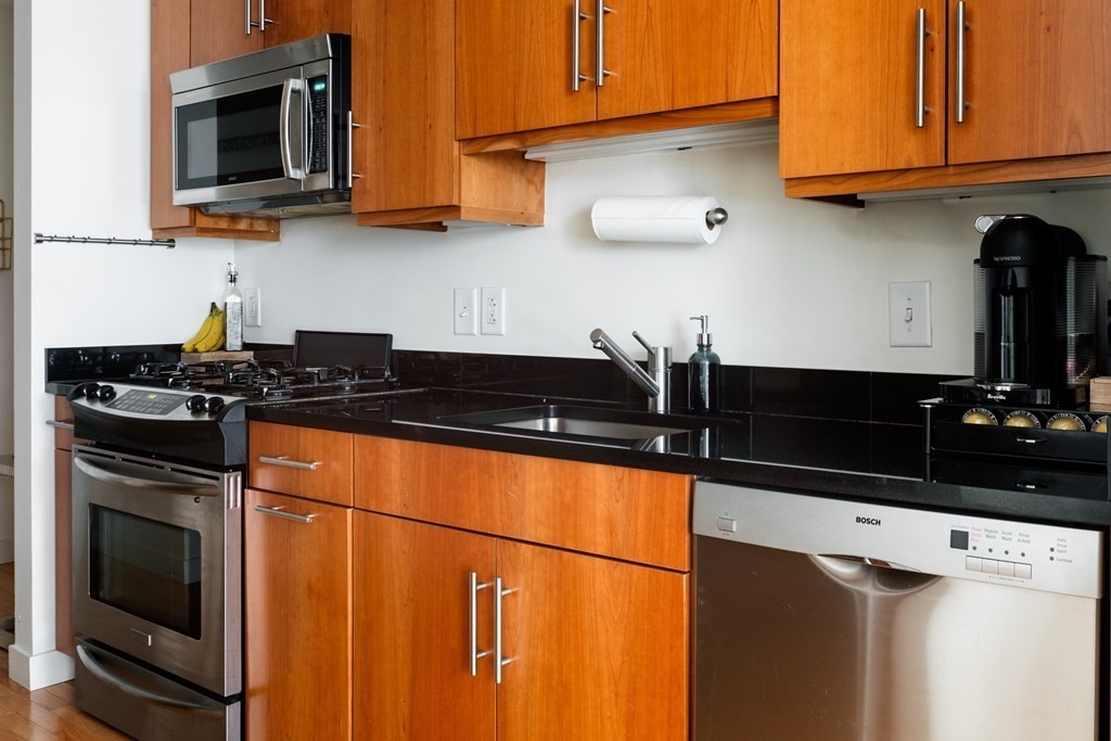 80 Broad Street, Unit 505 Boston, MA 02110 - Photo 6 of 18