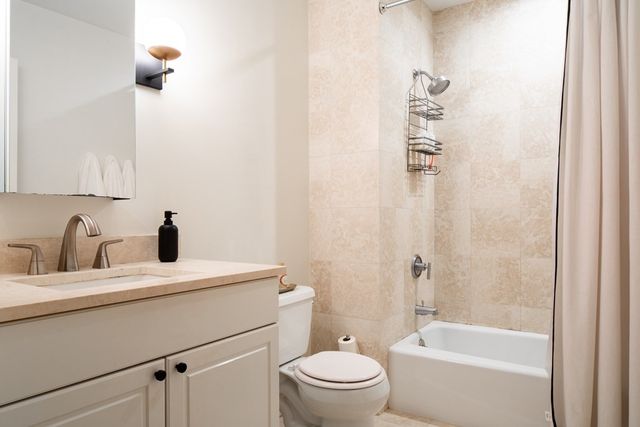 $499,500 | 80 Broad Street, Unit 505, Boston, MA 02110