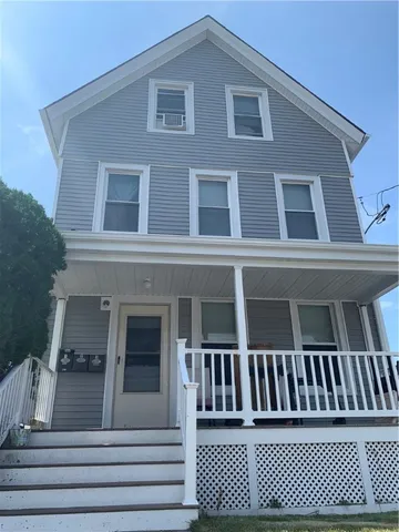 $2,200 | 4 Jay Street, Unit 1, Westerly, RI 02891