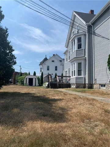 $2,200 | 4 Jay Street, Unit 1, Westerly, RI 02891