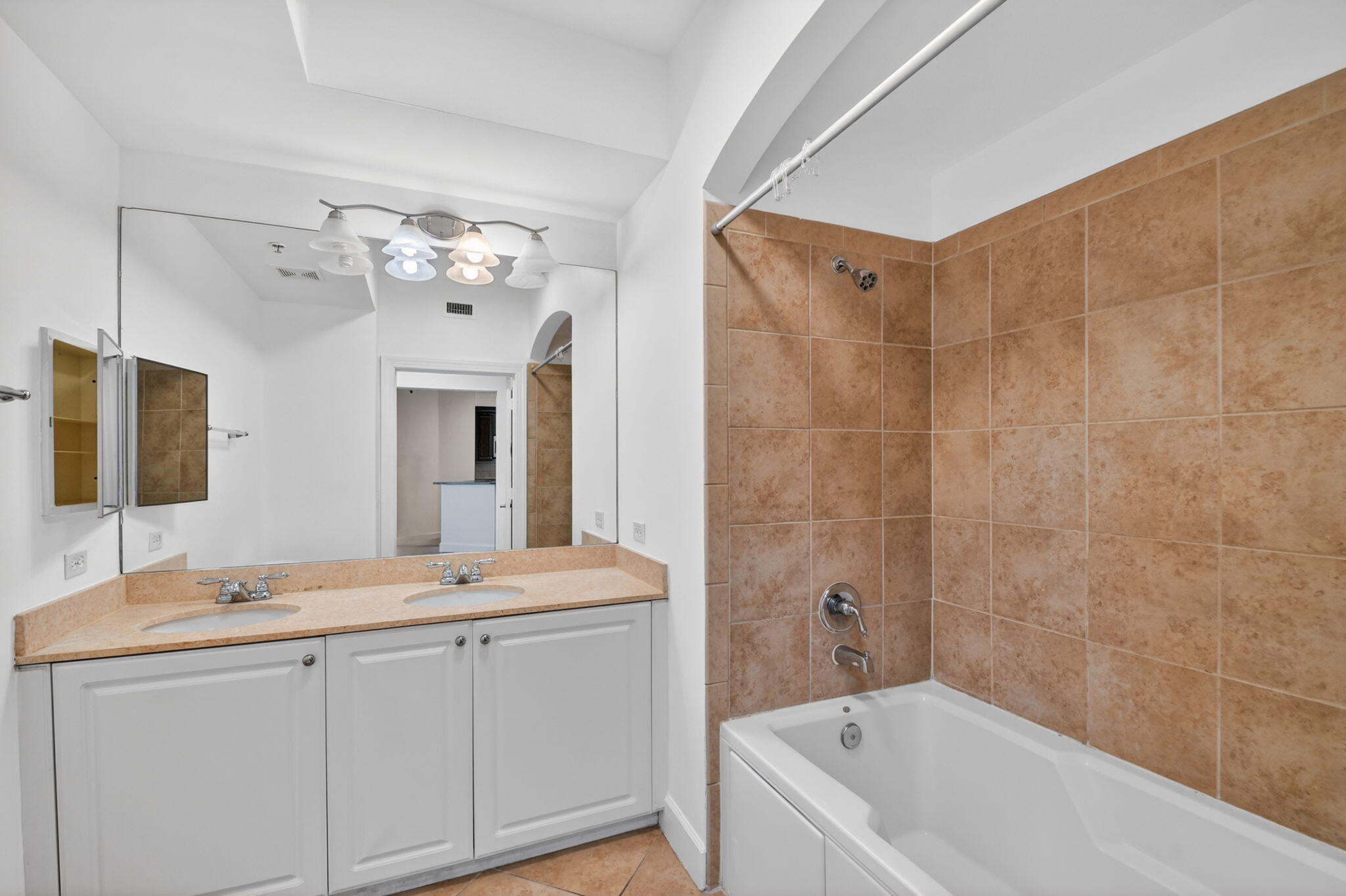 1660 Renaissance Commons Boulevard, Unit 2407 Boynton Beach, FL 33426 - Photo 23 of 55 32-web-or-mls-DSC_8475