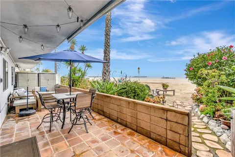 $1,550,000 | 1200 East Ocean Boulevard, Unit 12, Long Beach, CA 90802