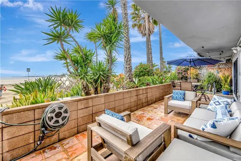 $1,550,000 | 1200 East Ocean Boulevard, Unit 12, Long Beach, CA 90802