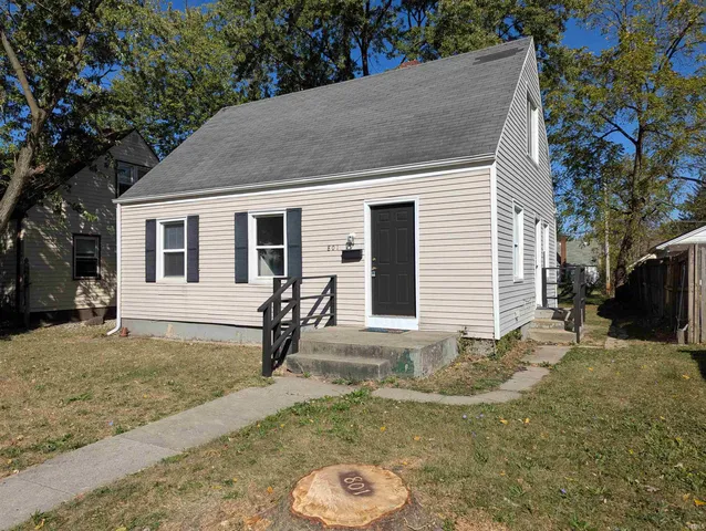 $99,900 | 801 McKinnie Avenue, Fort Wayne, IN 46806