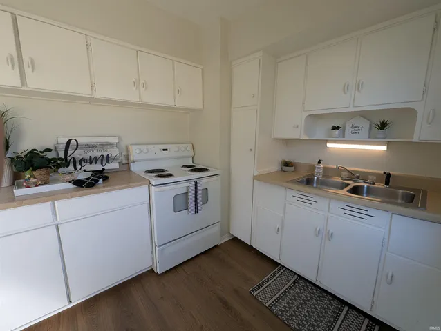 $99,900 | 801 McKinnie Avenue, Fort Wayne, IN 46806