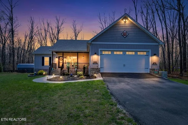 $455,000 | 159 Stonecrest Avenue, Crossville, TN 38571