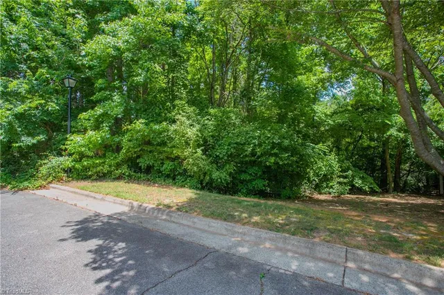 $90,000 | 3504 Shaker Drive, Greensboro, NC 27410