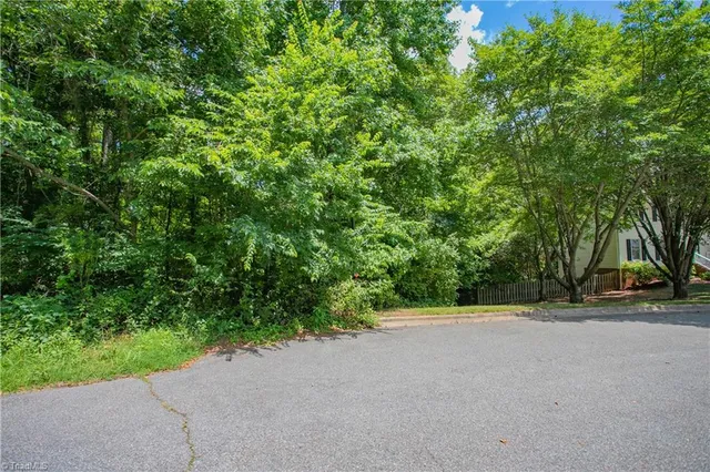 $90,000 | 3504 Shaker Drive, Greensboro, NC 27410