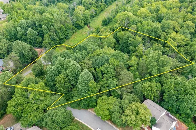 $90,000 | 3504 Shaker Drive, Greensboro, NC 27410