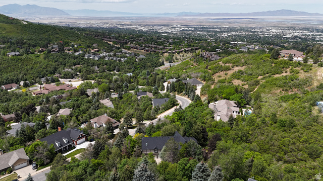 1903 Ridgehollow Drive Bountiful, UT 84010 - Photo 5 of 24