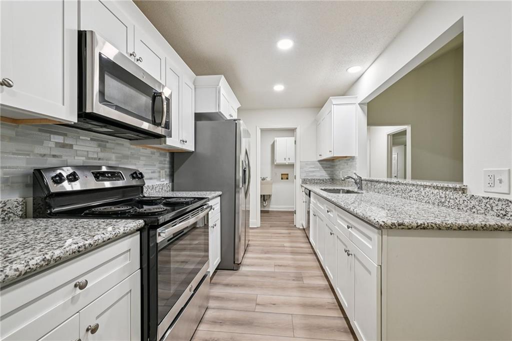 444 Water Oak Lane Mandeville, LA 70471 - Photo 2 of 11