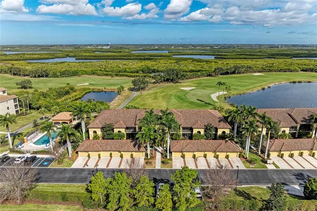 $345,000 | 7149 River Hammock Drive, Unit 102, Bradenton, FL 34212