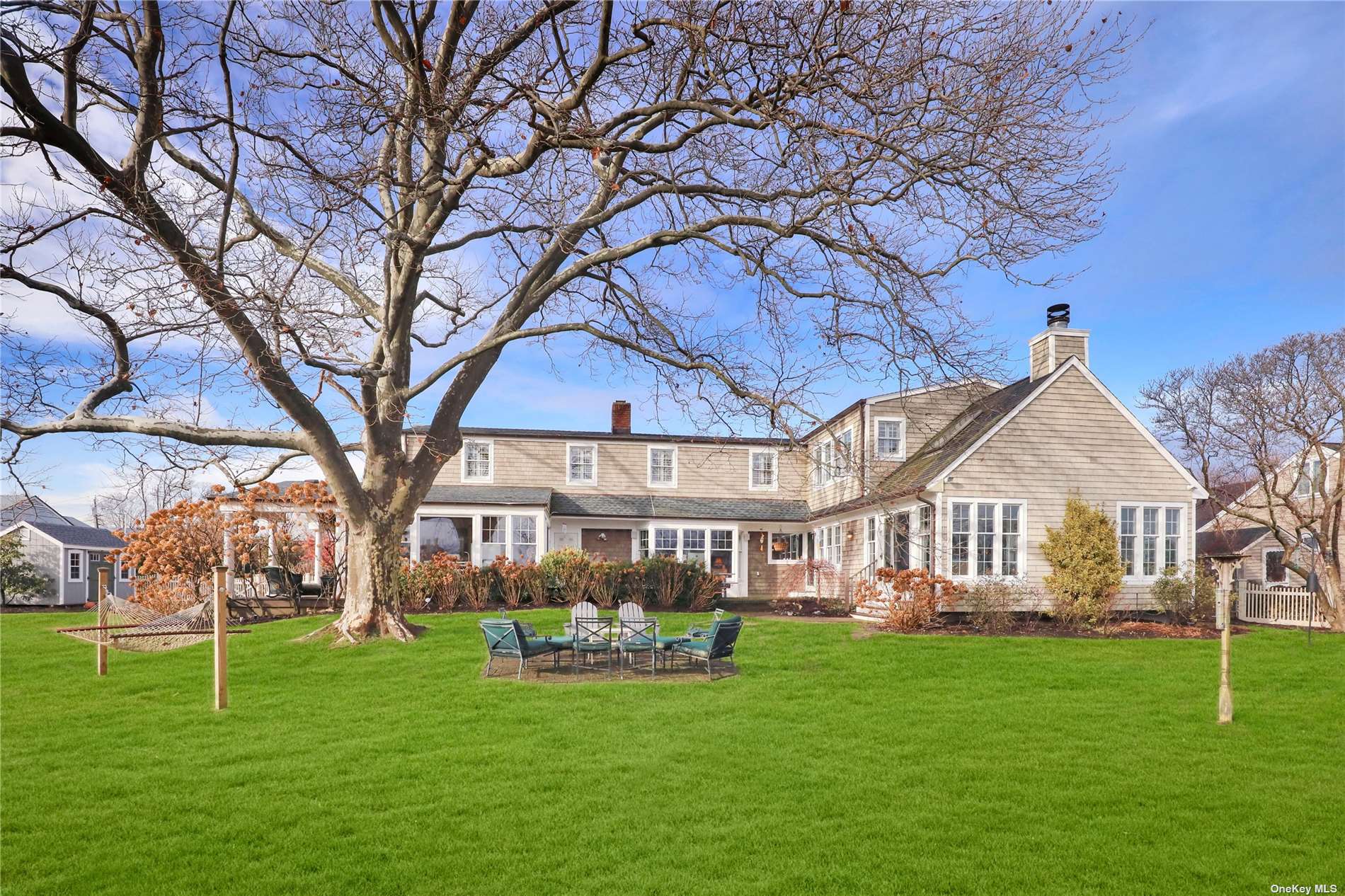 203 Melbury Road Babylon, NY 11702 - Photo 1 of 1 Gallery Image 1