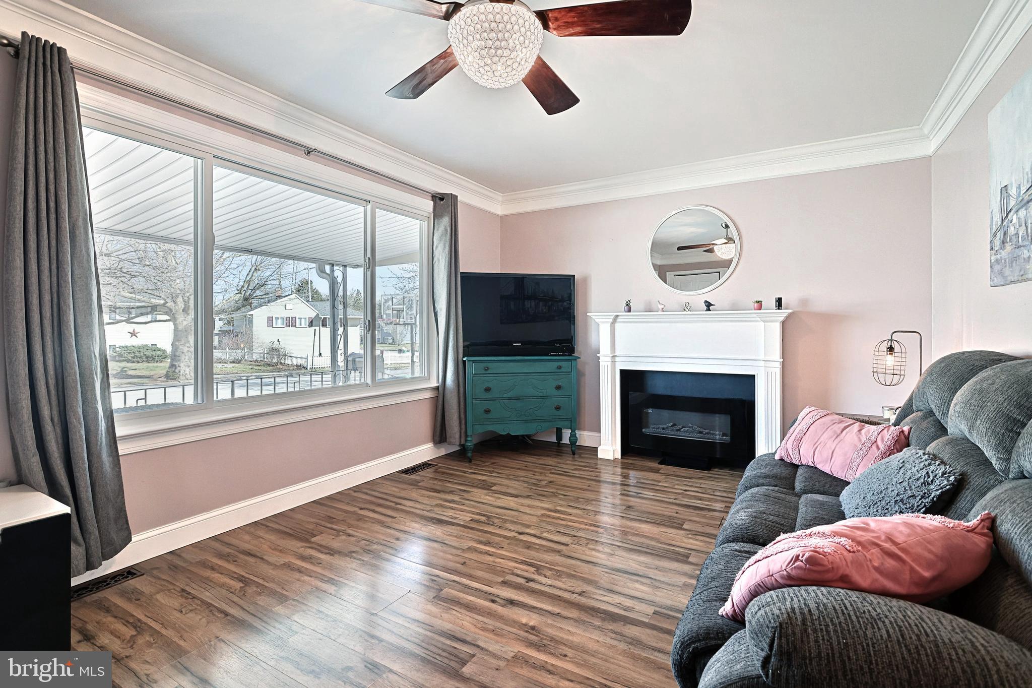 744 Fireside Road York, PA 17404 - Photo 11 of 39