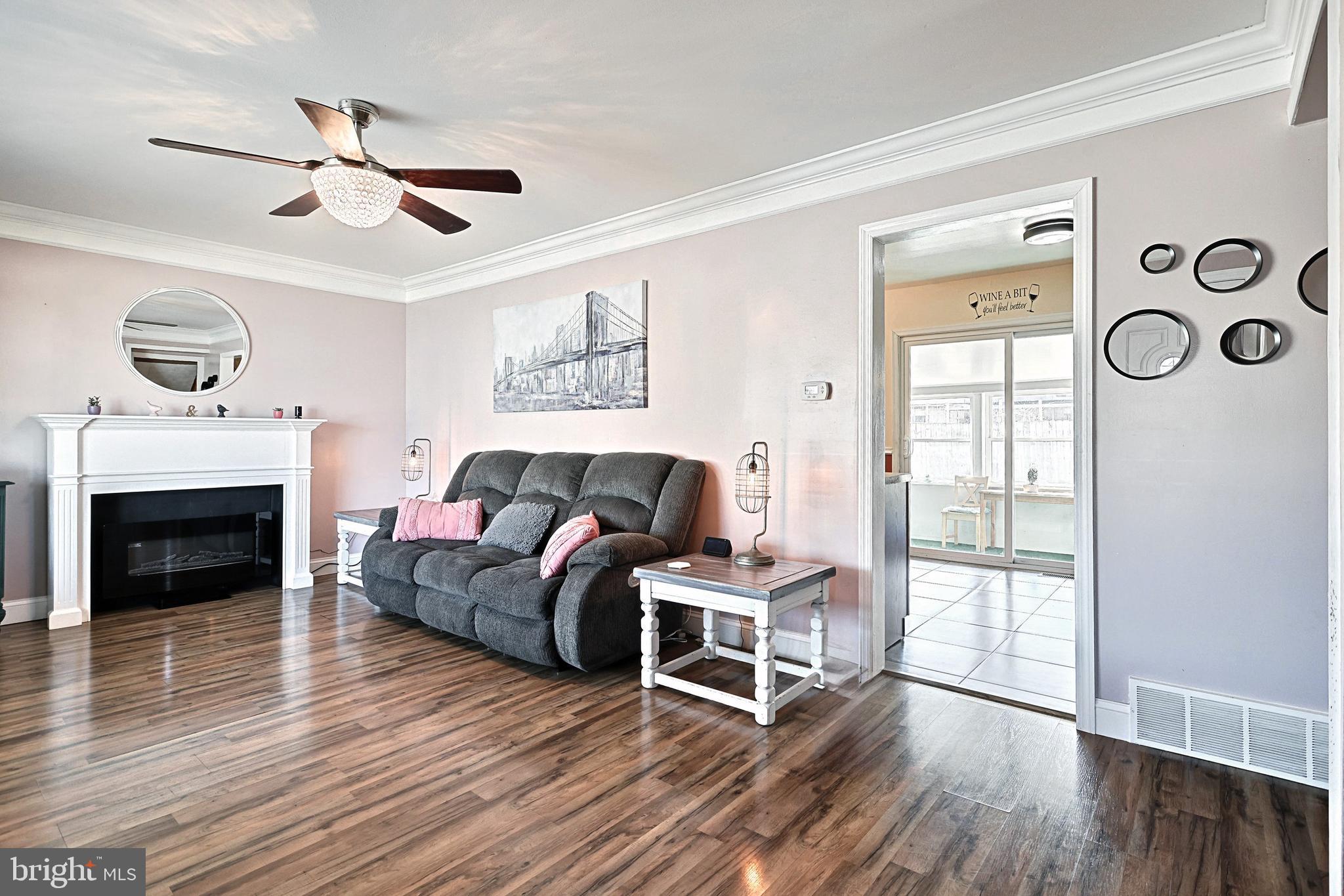 744 Fireside Road York, PA 17404 - Photo 8 of 39