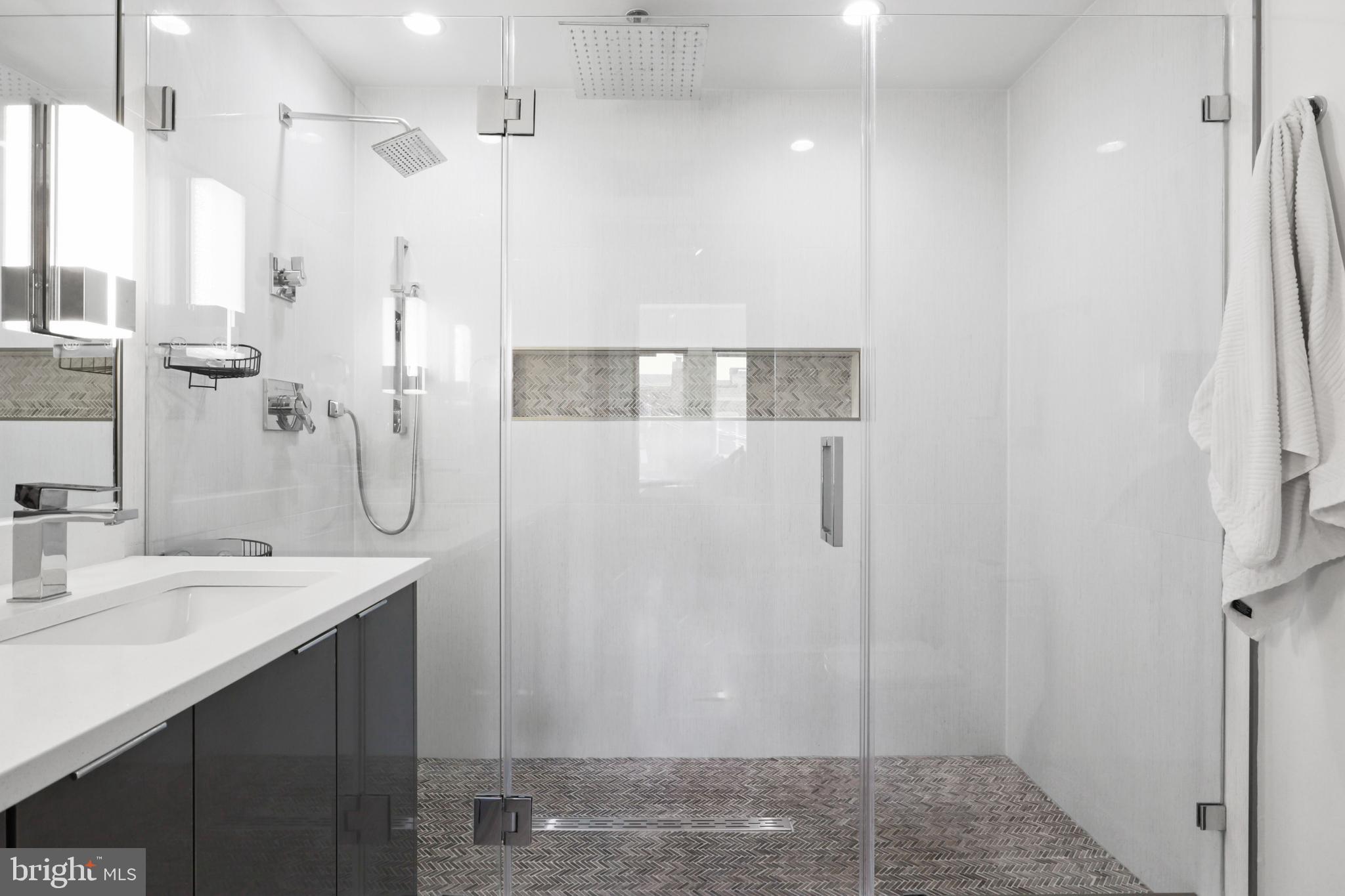558 Harvard Street Northwest, Unit B Washington, DC 20001 - Photo 27 of 67