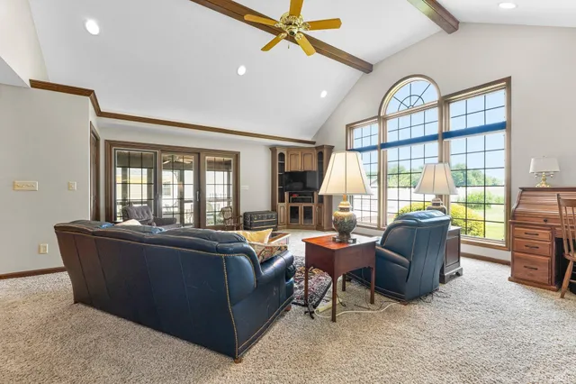 $648,500 | 1106 Woodcrest Lane, Kendallville, IN 46755