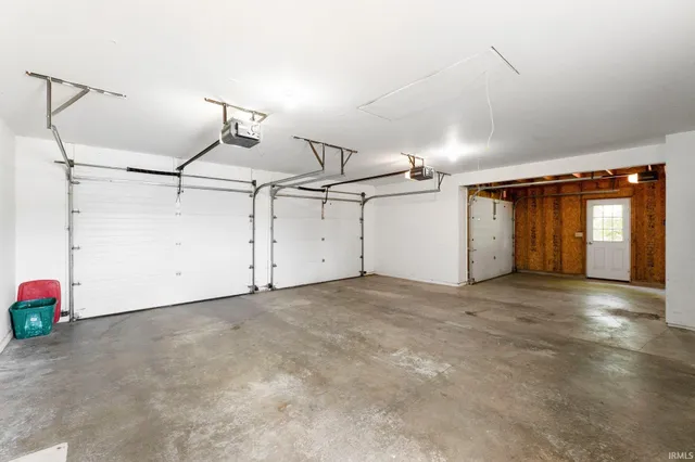 $648,500 | 1106 Woodcrest Lane, Kendallville, IN 46755