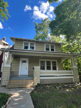 $2,485 | 11 East Kelso Road, Columbus, OH 43202