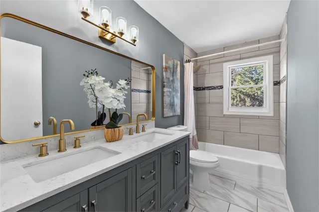 $434,000 | 9234 Woodson Drive, Overland Park, KS 66207