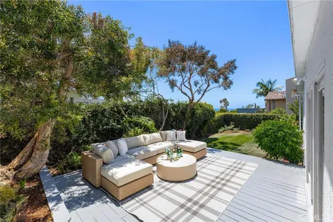 $2,600,000 | 1136 8th Street, Hermosa Beach, CA 90254