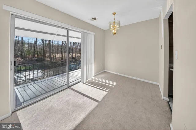 $1,700 | 3364 Hewitt Avenue, Unit 301, Silver Spring, MD 20906