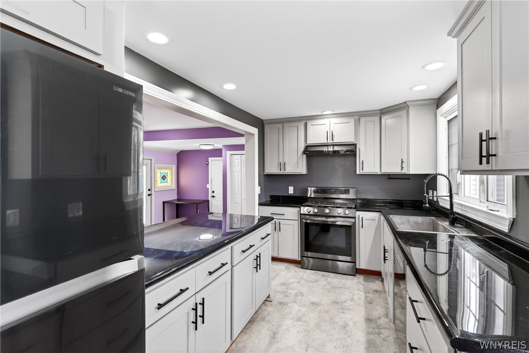 4357 Barton Road Clarence, NY 14031 - Photo 13 of 42