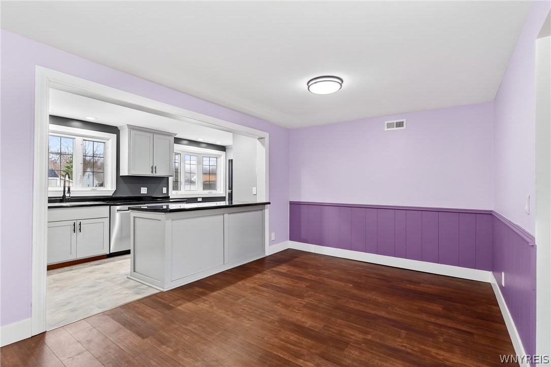 4357 Barton Road Clarence, NY 14031 - Photo 8 of 42