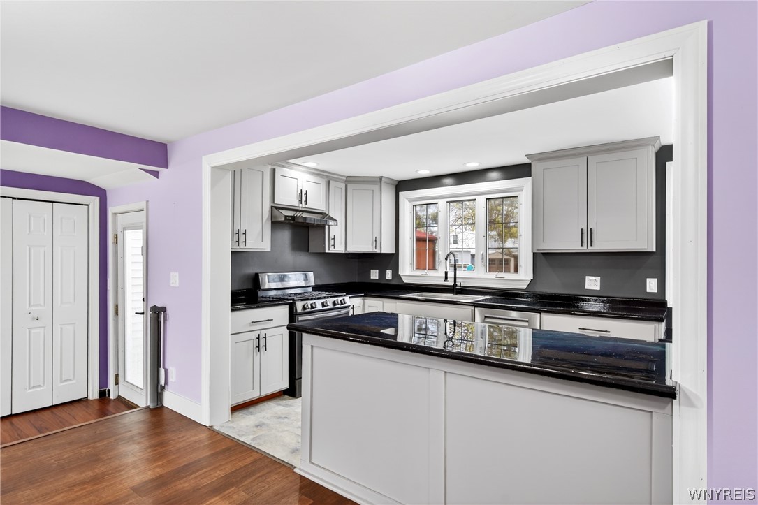 4357 Barton Road Clarence, NY 14031 - Photo 9 of 42