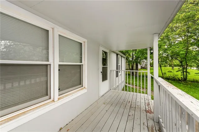 $129,900 | 405 Bellemere Road, Blue Springs, MO 64015