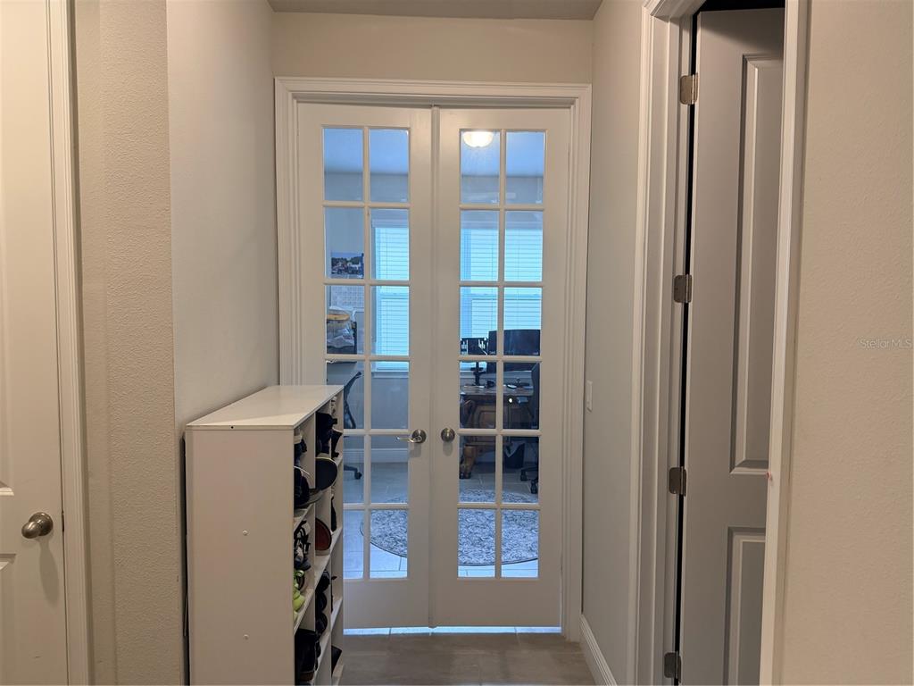 5738 Long Shore Loop Sarasota, FL 34238 - Photo 16 of 40