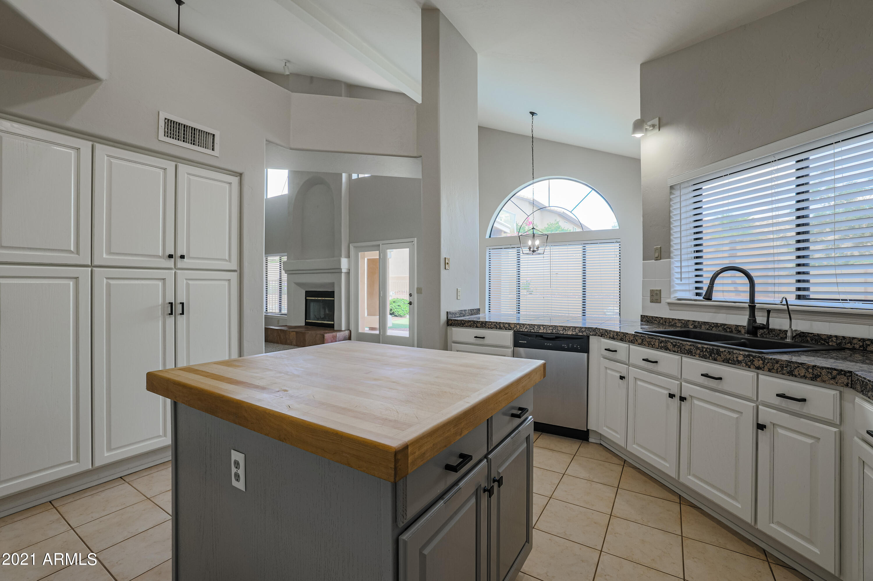 2038 East Tecoma Road Phoenix, AZ 85048 - Photo 10 of 56 B (7)