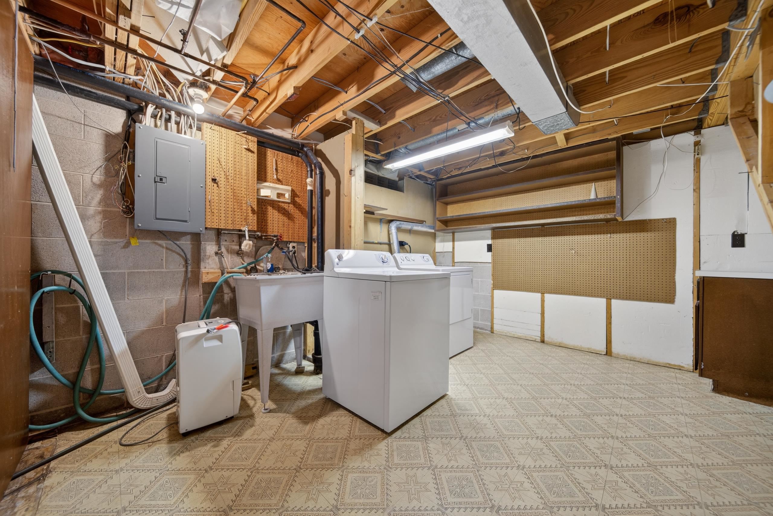 630 South Clara Street Appleton, WI 54915 - Photo 31 of 44