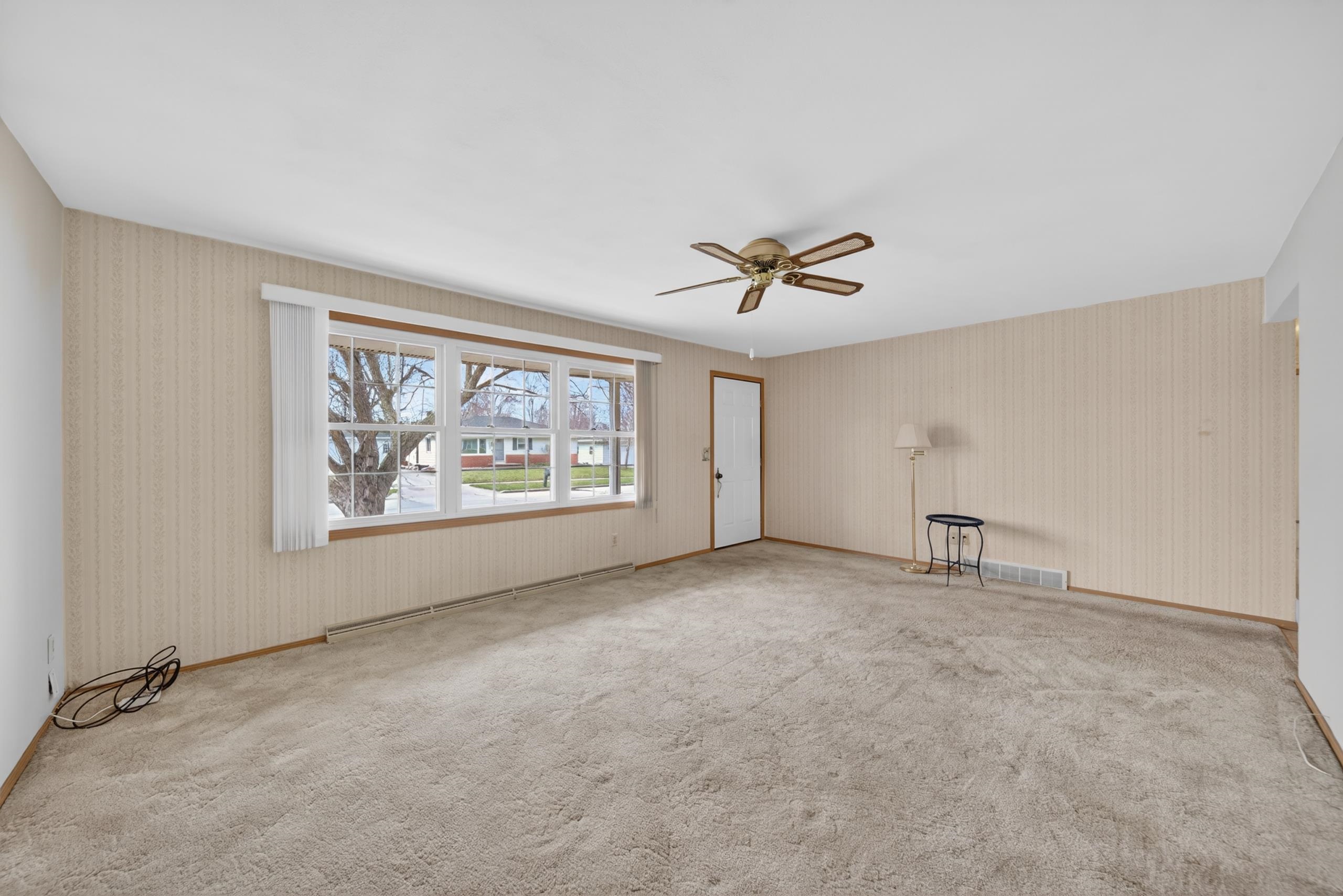 630 South Clara Street Appleton, WI 54915 - Photo 7 of 44