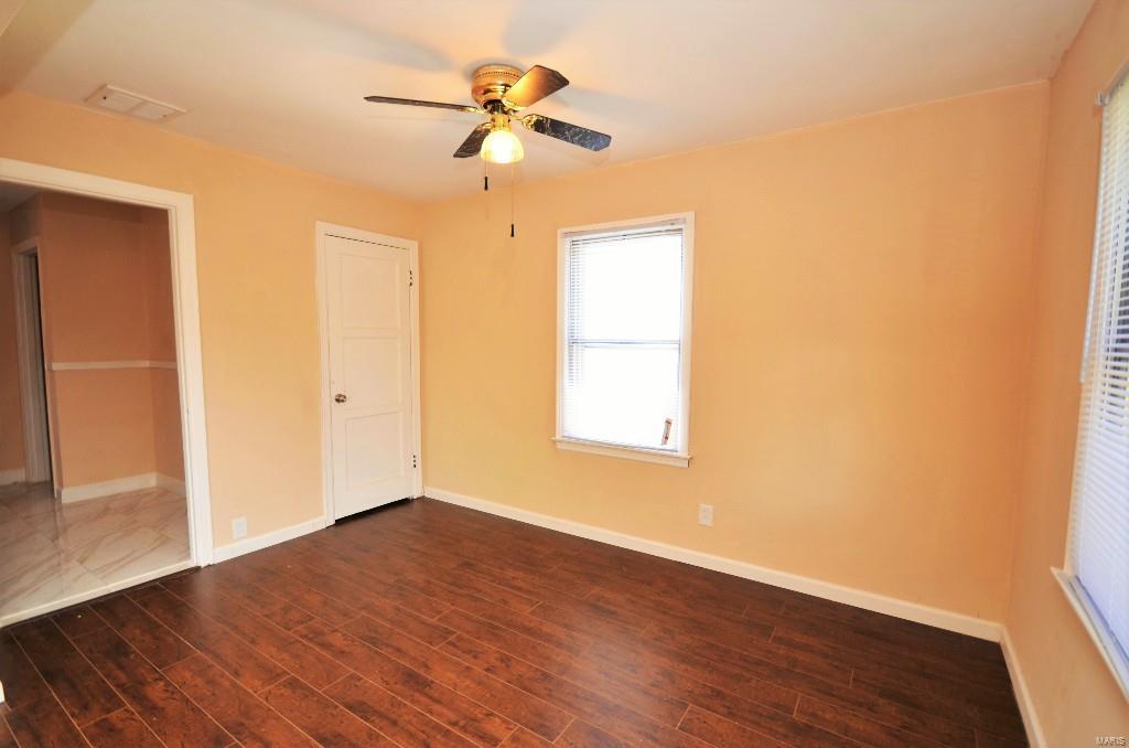 3655 Ashby Road St. Ann, MO 63074 - Photo 5 of 19 Gallery Image 5