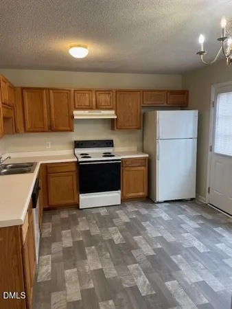 $1,575 | 2203 Violet Bluff Court, Raleigh, NC 27610