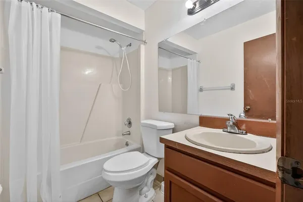 $190,000 | 3559 Forest Branch Drive, Unit E, Port Orange, FL 32129