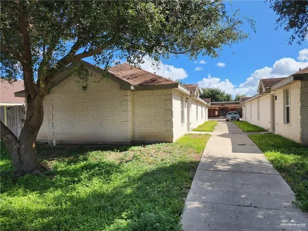 $800 | 928 French Avenue, Unit 3, Edinburg, TX 78541
