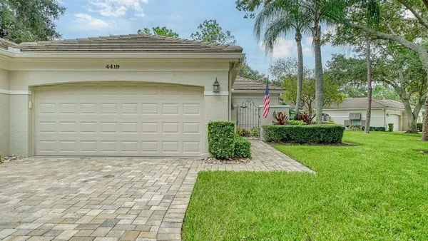 $6,000 | 4419 Oakley Greene, Unit 19, Sarasota, FL 34235