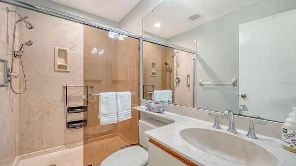 $6,000 | 4419 Oakley Greene, Unit 19, Sarasota, FL 34235