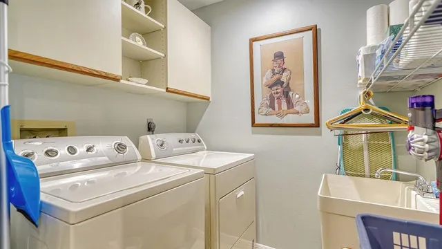 $6,000 | 4419 Oakley Greene, Unit 19, Sarasota, FL 34235