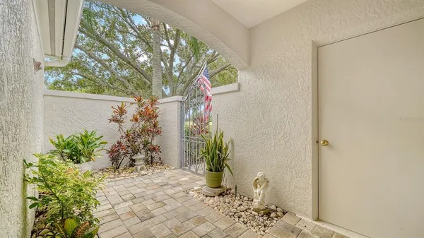 $6,000 | 4419 Oakley Greene, Unit 19, Sarasota, FL 34235